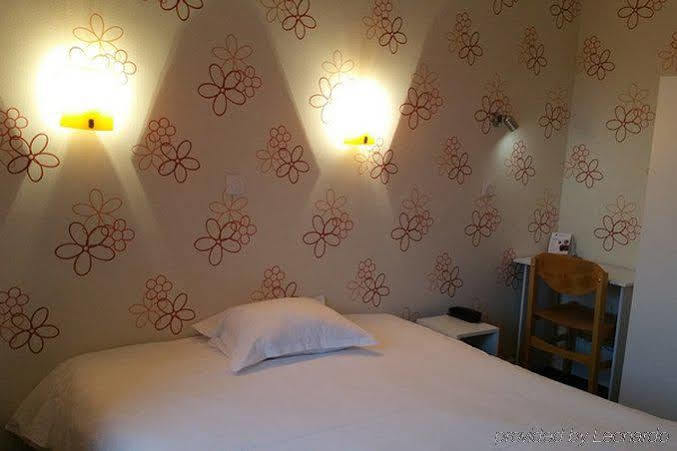 Au Pont Du Pin Hotel Figeac Eksteriør billede